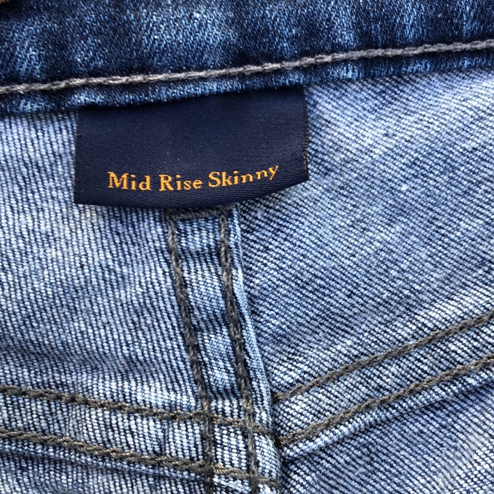 Levi’s - Picture 5 of 8